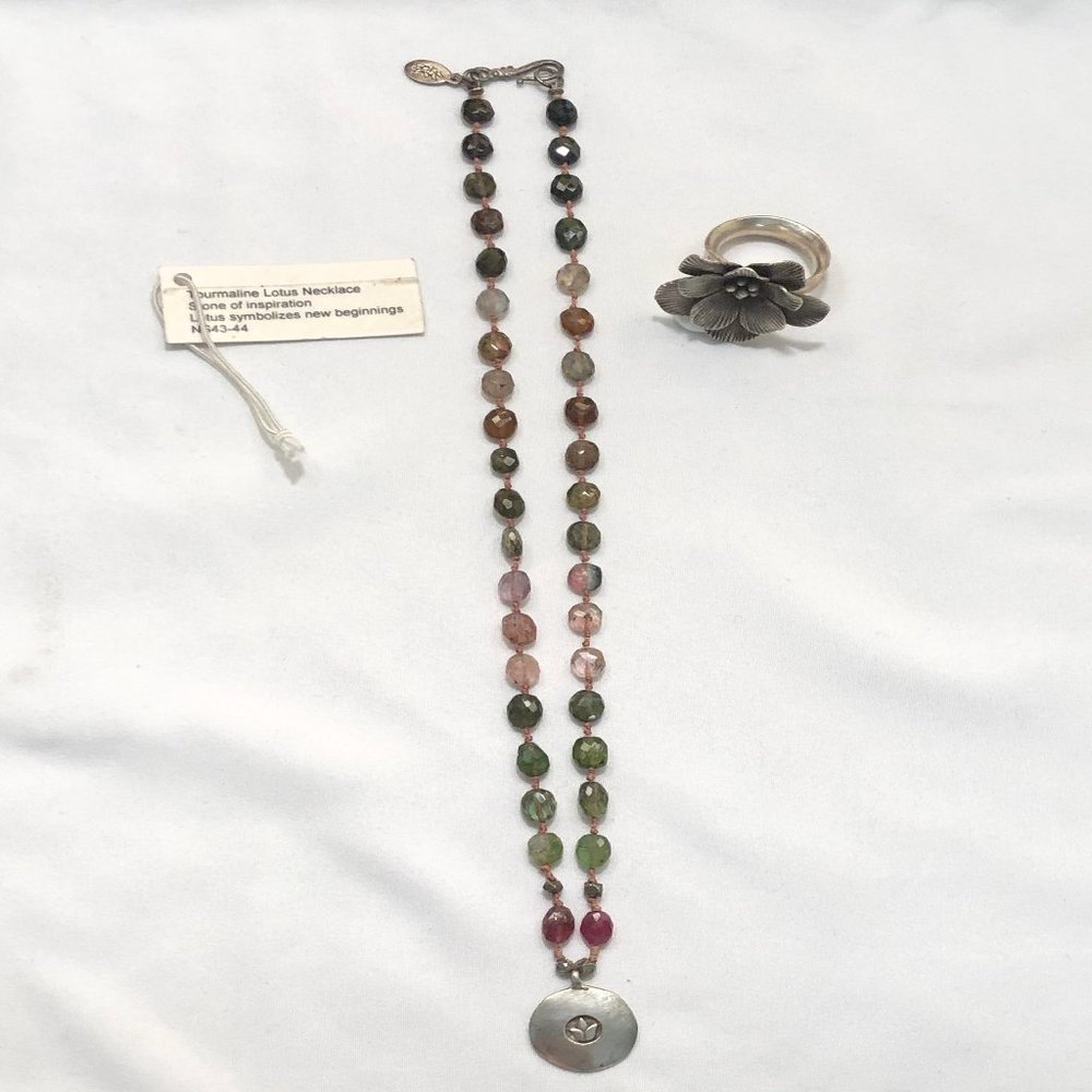 Satya Tourmaline Lotus Necklace
